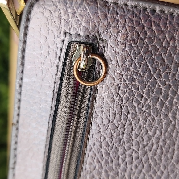 Juicy Couture Iridescent Convertible Purse Wallet - Picture 9 of 15